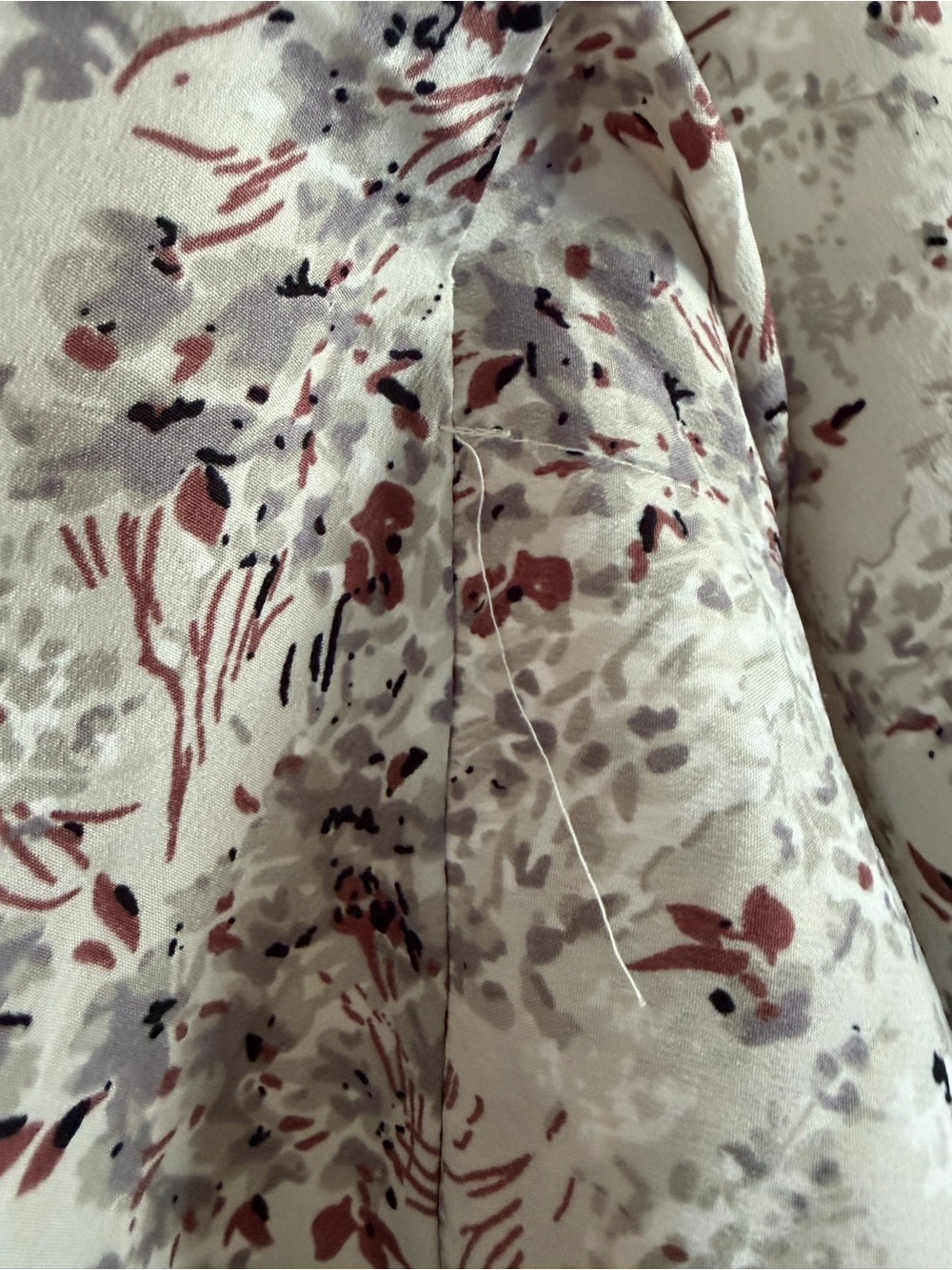Steve Madden Cream Blouse with Mauve and Gray Floral Print - Picture 6 of 6